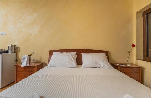 Petrovac House | Villa Botanicus