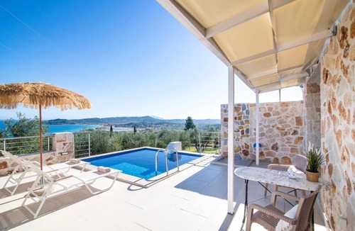 Alonia Villa | Villa Chrysso Horio 1 by Villa Plus