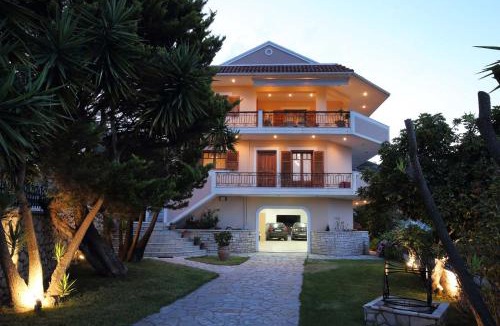 Apolpaina Apartment | VILLA CORINA