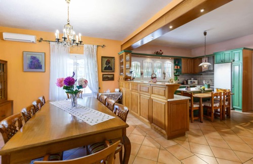 Corfu Town Villa | Villa Cottage Waffa
