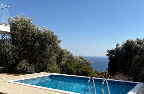 Vitici Villa | Villa Deromano