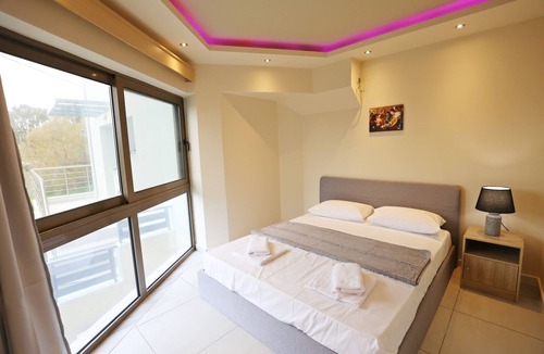 Lambi Villa | Villa Di Rena , Near The Sea
