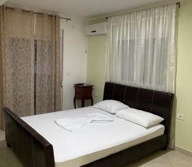 Dobra Voda Apartment | Villa E&E