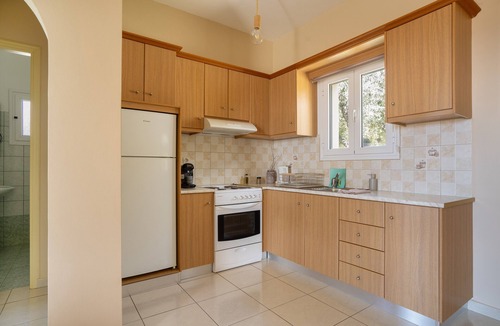 Leivathos Apartment | Villa Eirini with Sea View