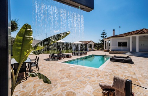 Kalpaki Villa | Villa Ellania. 3-bedroom luxury Villa in Zakinthos with private pool and BBQ