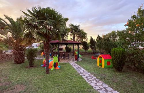 Topeiros Villa | Villa Emara Mangana