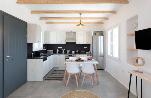 Kastraki Villa | Villa Ester Unique Beachfront 4BR with Private Pool at Kastraki, Naxos