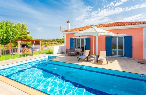 Lakithra Villa | Villa Europe Ena