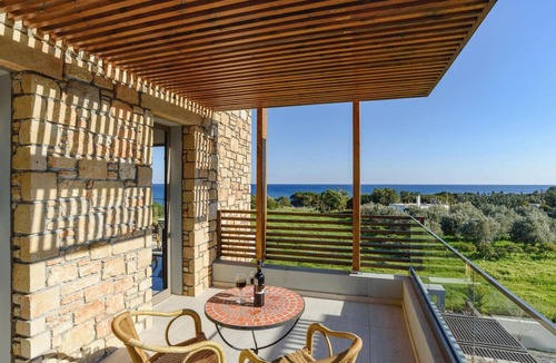 Gennadi Villa | Villa Eva Olivestone by Villa Plus