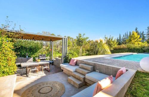Lygia Villa | Villa Fire by Villa Plus