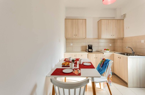 Pyrgos Psilonerou Villa | Villa flora.