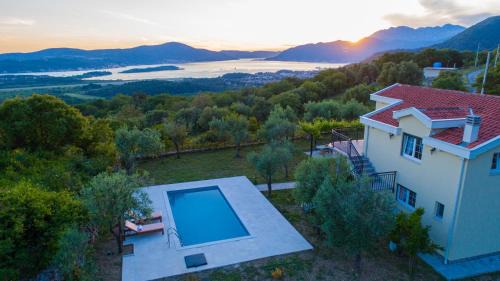 Kotor Villa | Villa Forest & Blue