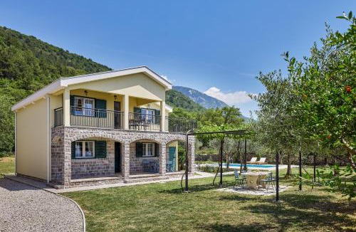 Kotor Villa | Villa Forest & Blue