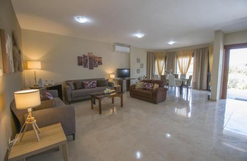 Nea Potidaia House | Villa George by RentalsPro Services - Nea Potidea Halkidiki