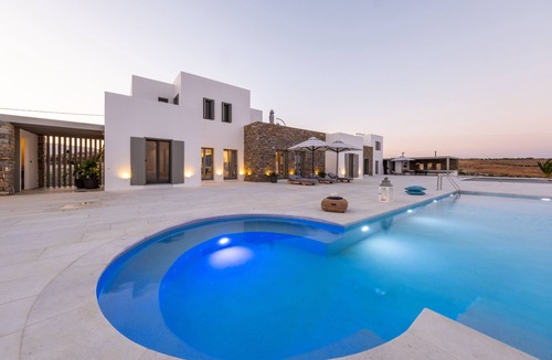Chrissi Akti Villa | Villa Golden Bay