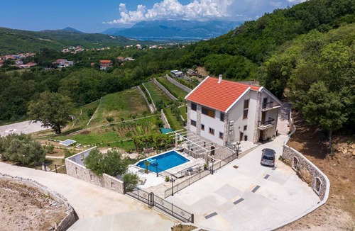 Kotor Old Town Villa | Villa Hacienda with Pool