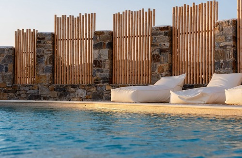 Kastraki Villa | Villa Iliaki Ιδανική για όσους θέλουν να αφεθούν να τους παρασύρει το καλοκαίρι.