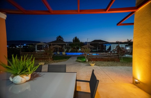 Zakynthos Villa | villa in a green vineyard