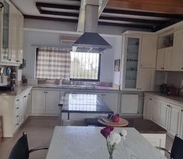 Thermi Villa | Villa in Trilofos-close to the beach