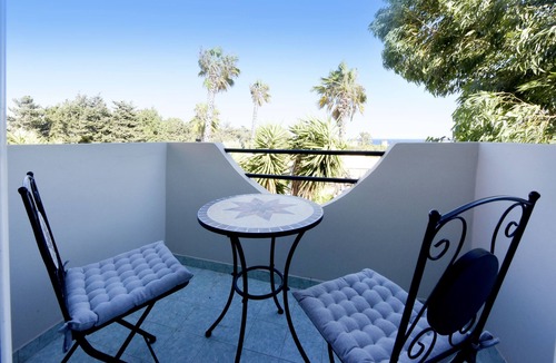 Gennadi Villa | VILLA IRILENA - 4BDR BEACH HOUSE