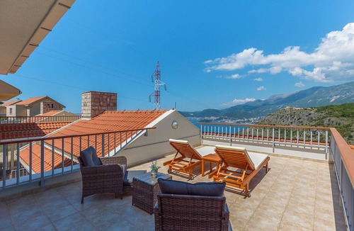 Sveti Stefan Villa | Villa Irnes - Three Bedroom Villa, Sleeps 6