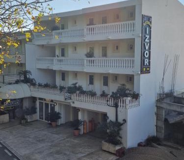 Sutomore Hostel | Villa Izvor
