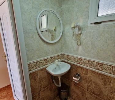 Sutomore Hostel | Villa Izvor