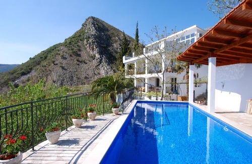 Becici Villa | Villa Jelka, spacious villa with pool and breathtaking sea views from all rooms
