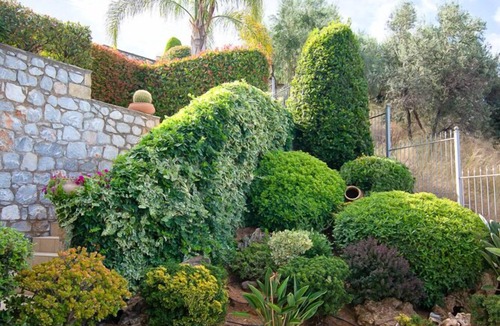 Diasella Villa | Villa Kalamata - Three Bedroom Villa, Sleeps 9