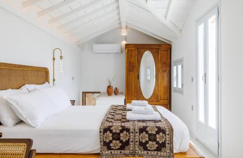 Skopelos Town Villa | Villa Kanaris