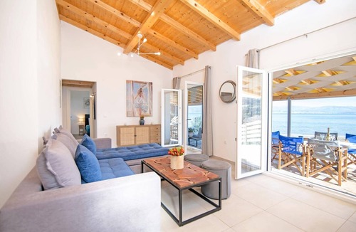Apraos Villa | Villa Katostrato Beach by Villa Plus