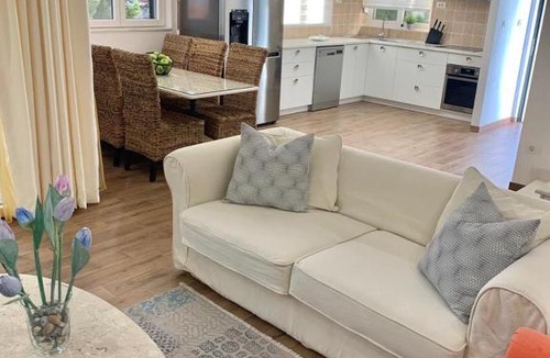 Krasici Apartment | Villa KeyD