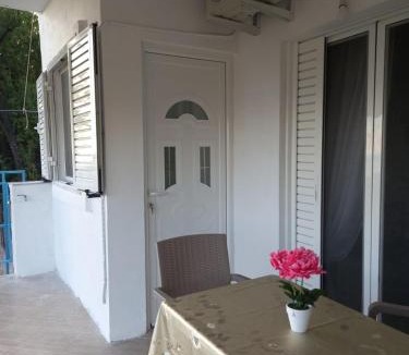 Piqeras Apartment | Villa Konstadin in Piqeras