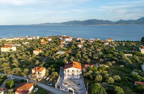 Agios Georgios House | VILLA Konstantinos