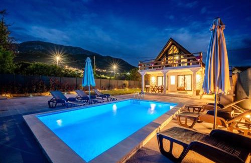 Bar Villa | Villa Ksenija with Private Pool- Peace & Privacy