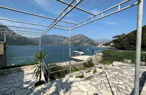 Donji Morinj Villa | Villa La Cost