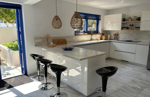 Kanapitsa Villa | Villa La Looij, 4 bedroomed villa with pool