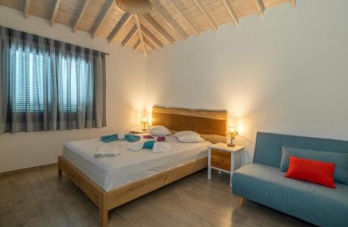 Votsi House | Villa Lakka