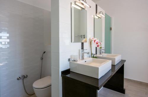 Podmaine Villa | Villa Lazi Sea View