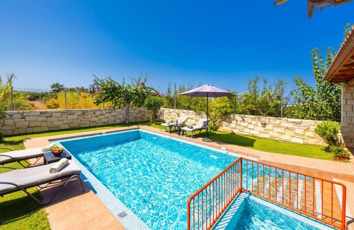 Platanias Town Villa | Villa Lemonia - Two Bedroom Villa, Sleeps 4
