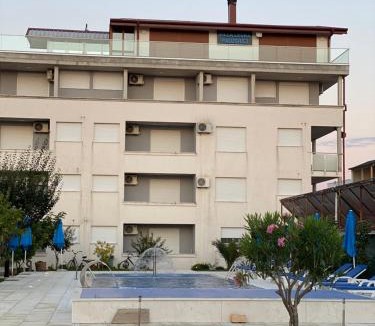 Bregvija Apartment | Villa Leona Palushaj