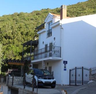 Petrovac Apartment | Villa Lime