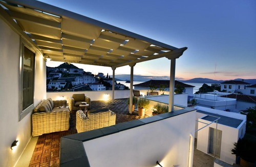 idhra Villa | Villa Loukia