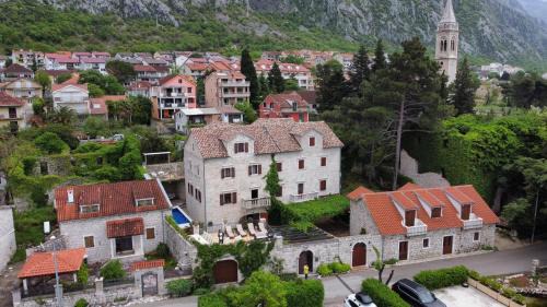 Dobrota Villa | Villa Luxury Stone on the Sea with Private Pool and View