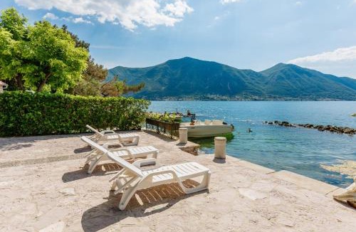 Dobrota Villa | Villa Luxury Stone on the Sea with Private Pool and View