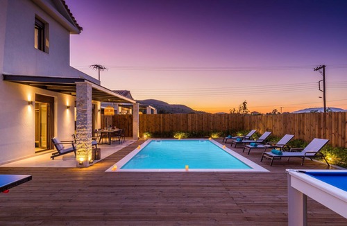 Alykes Villa | Villa Maira Rose by Villa Plus