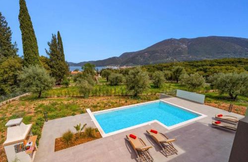 Sami Villa | Villa Mandolin by Villa Plus
