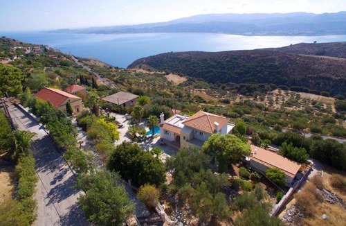 Argostoli Villa | Villa Mantenuta