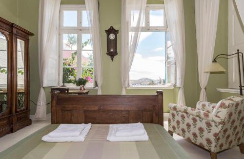 Ermoupoli House | Villa Maria-Syros