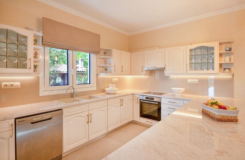 Kato Korakiana Villa | Villa Marifei Corfu with Pool, Garden, Sea Views, BBQ, 10 persons